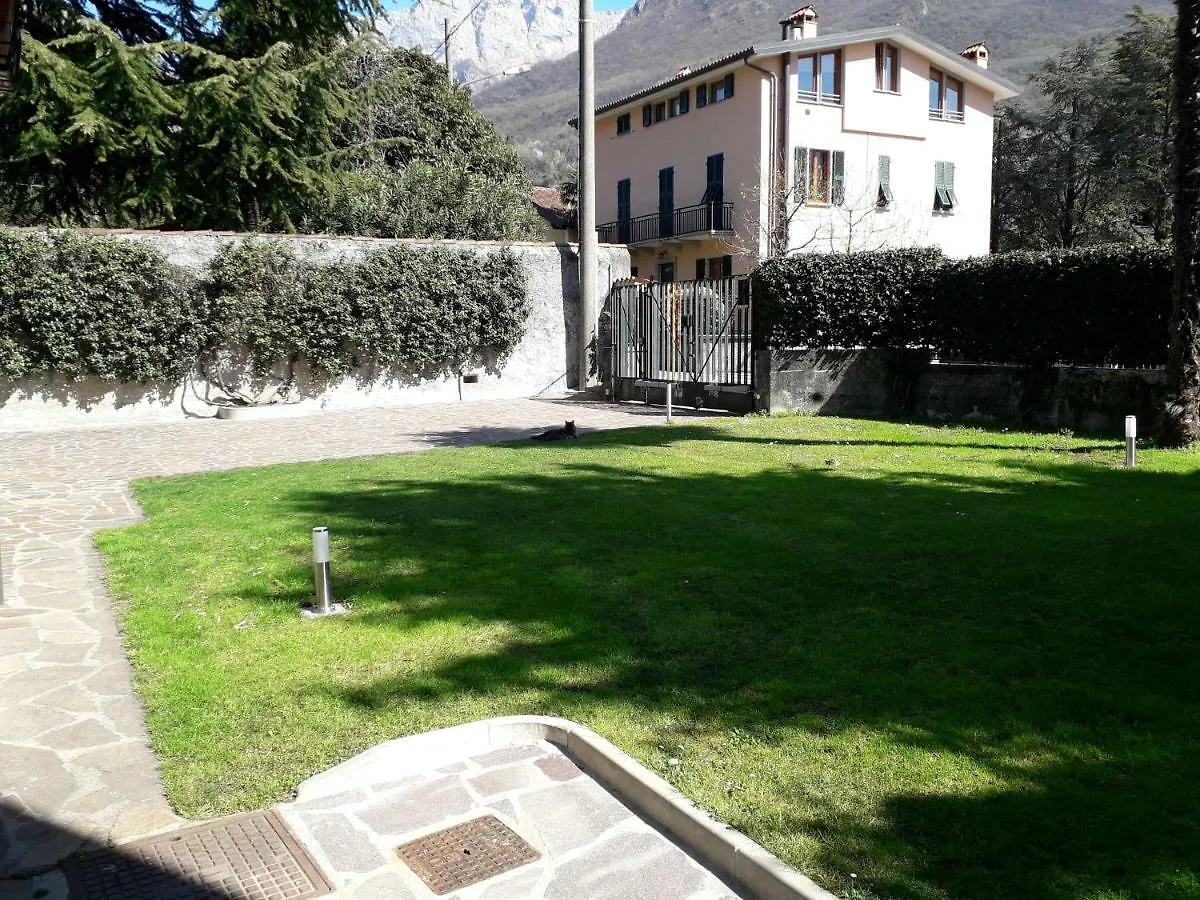 Casa Liberty Hotell Mandello del Lario