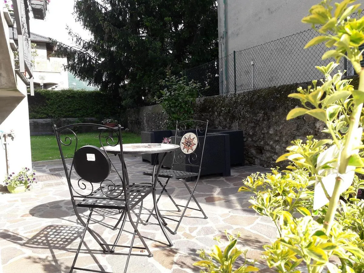 Casa Liberty Hotel Mandello del Lario Guest house